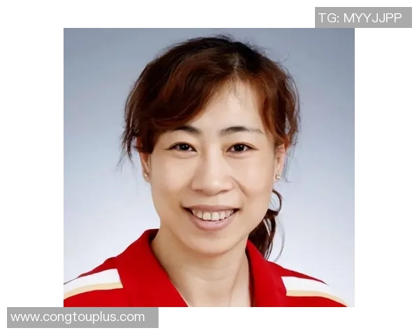 王芳独家分享篮球心得与技巧助你成为场上明星的秘诀